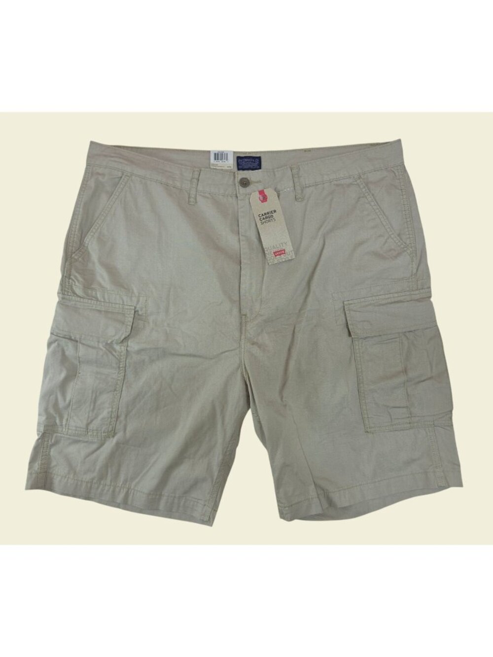 Levis Mens Carrier Cargo Shorts Khaki Size 42 NWT